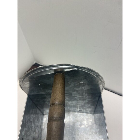 Tin Box Company Santa and Penguin Utensil Caddy Holder Dinner Party Dented Tags - Picture 13 of 13